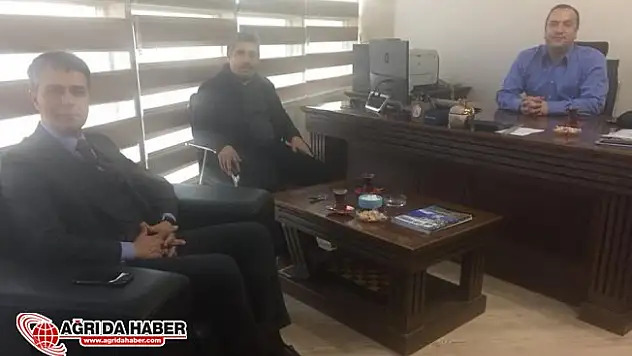 Ağrı Defterdarı Mehmet Tural'dan Mali Müşavirler Derneğine ziyaret
