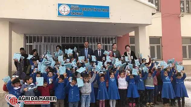 Ağrı'da Okul Sütü Dağıtımı Devam Ediyor