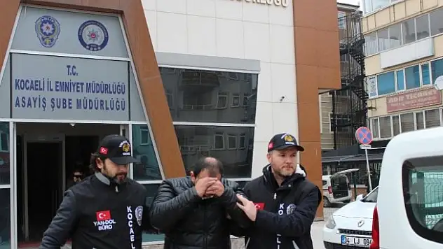 Ailecek çalışan hırsızlar otomobillerinde yakalandı