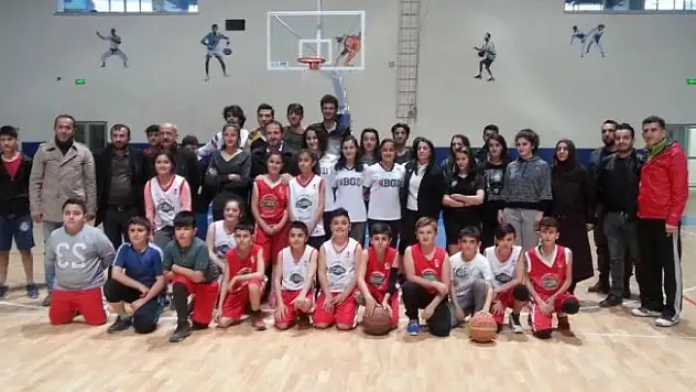 Ak Parti'li Başkan Gür'den sporculara ziyaret