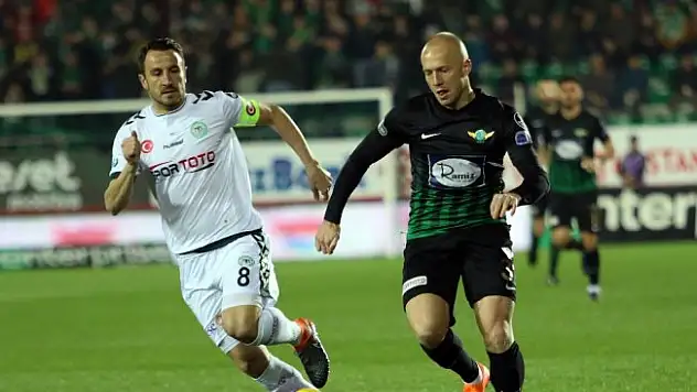 Akhisarspor, Konyaspor'u farklı geçti