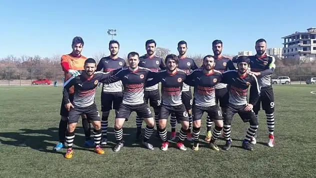 Amatörde play-offa yükselen ilk takım belli oldu