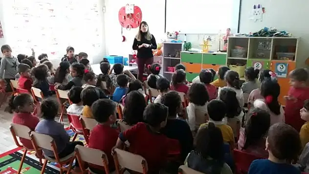 Anaokulu öğrencilerine çocuk istismarı eğitimi verildi