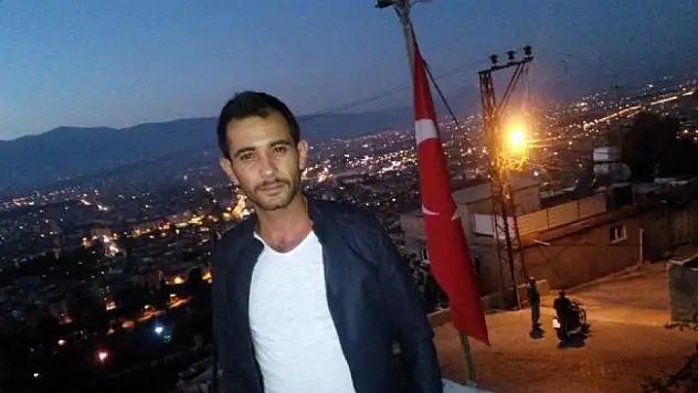 Arkadaşını bıçaklayarak öldürdü