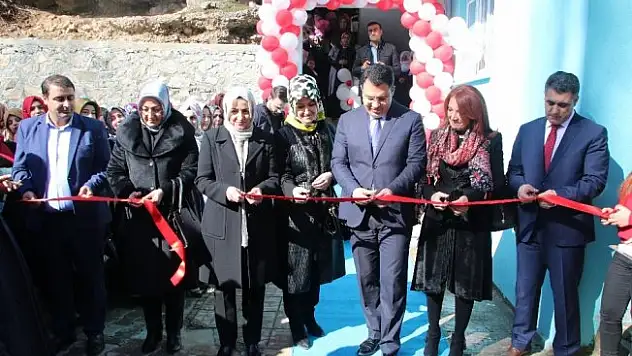 Bahçesaray'da toplu açılış töreni