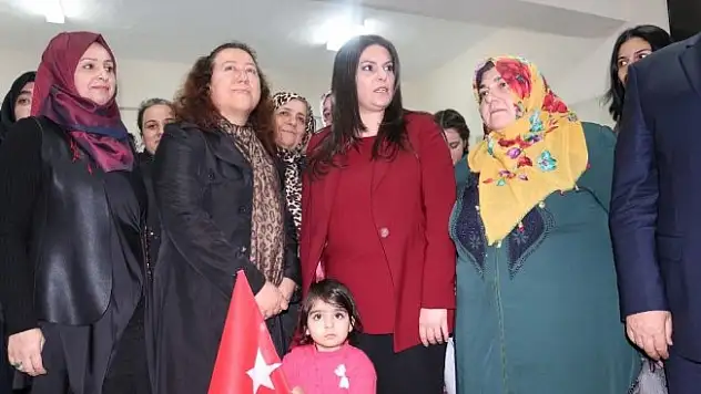 Bakan Sarıeroğlu, Bitlis'te sağlık yatırımlarının açılışını yaptı