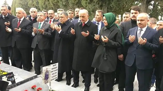 Bakanlar Soma Maden Şehitliğinde