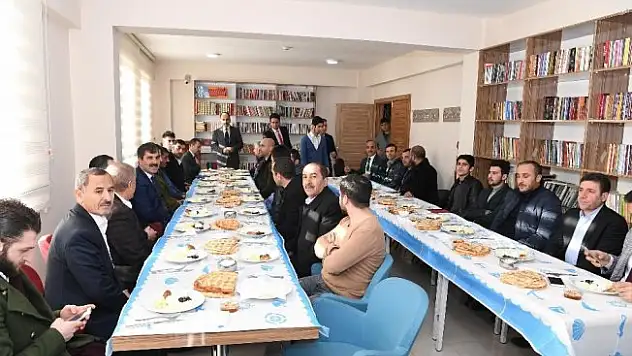 Başkan Asya, gençlik temsilcileriyle bir araya geldi