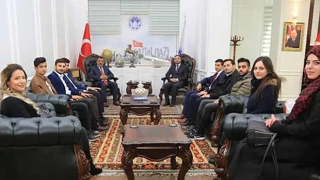Başkan Gürkan: 'Gençlik kolları bizim elimiz, kolumuzdur'