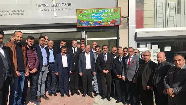Başkan Hakan'dan ziyaretler