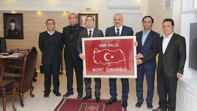 Başkan Ayhan Kahraman'dan Vali Murat Zorluoğlu'na ziyaret