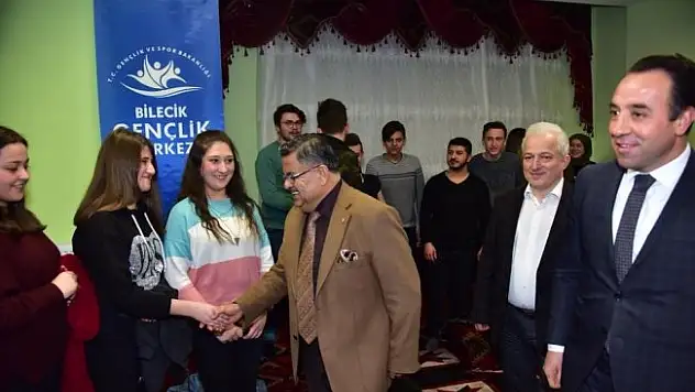 Başkan Yağcı, öğrencilerle bir araya geldi