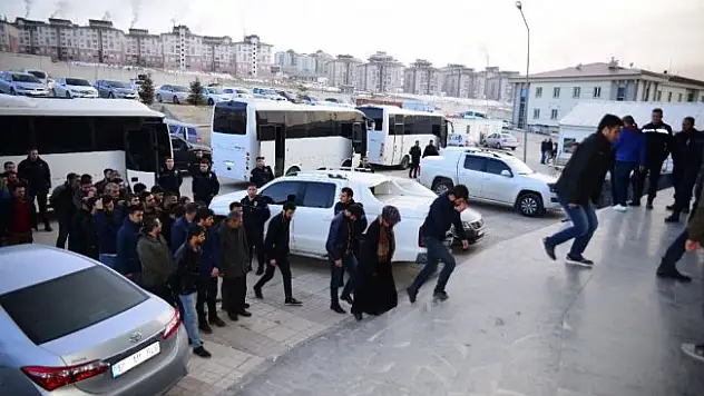 Başkasının yerine sınava girenler hakkında işlem yapıldı