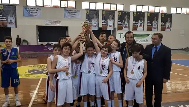 Basketbolda il üçüncüsü oldular