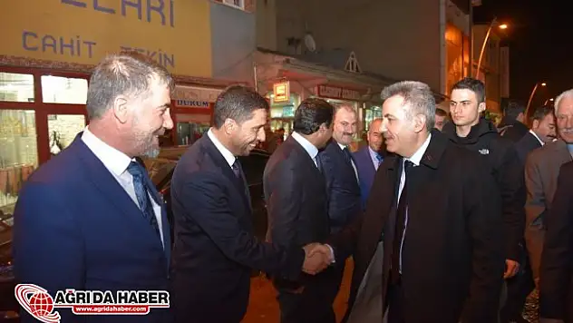Ağrı Valisi Süleyman Elban Belde ve Belediye Başkanlarıyla Bir Arada