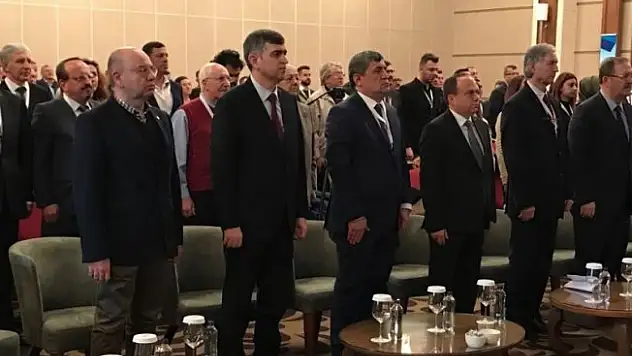 Belediye Başkanı Saraoğlu, sempozyuma katıldı