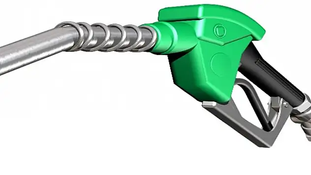 Benzine zam geldi