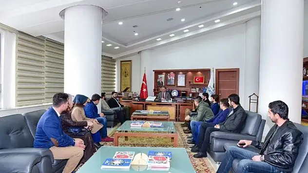 Büyükşehir Belediyesi gençleri önemsiyor
