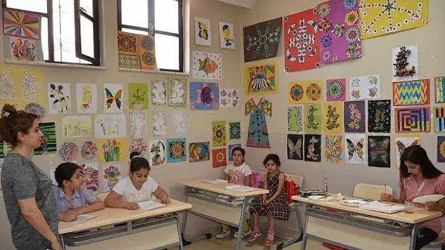 Büyükşehir geleceğin ressamlarını yetiştiriyor