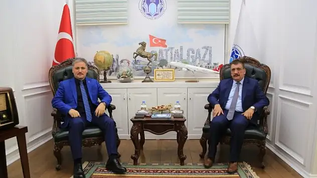 Çakır ve Gürkan, Battalgazi'nin yatırım ve projelerini değerlendirildi