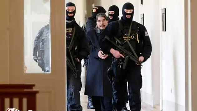 Çek Mahkemesi Salih Müslim'i Serbest Bıraktı!