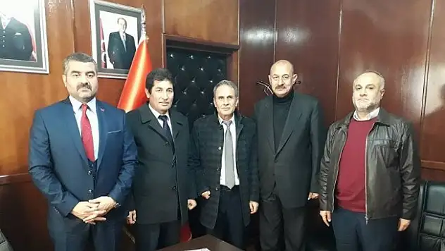 Demokrat Eğitimciler Sendikası'ndan MHP'ye ziyaret