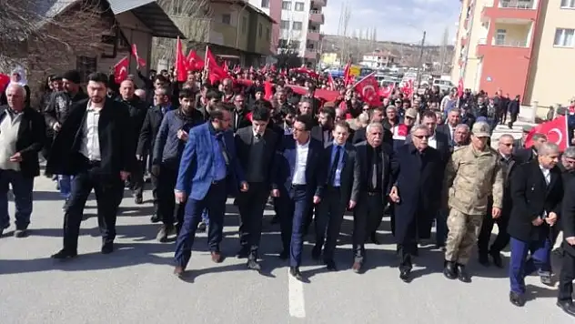 Doğanşehir'de Mehmetçiğe destek yürüyüşü