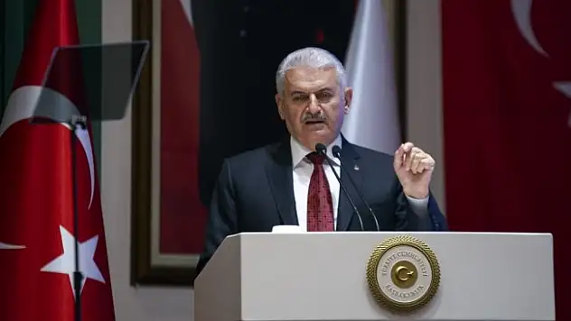 'Dönün utanç dolu tarihinize bakın'