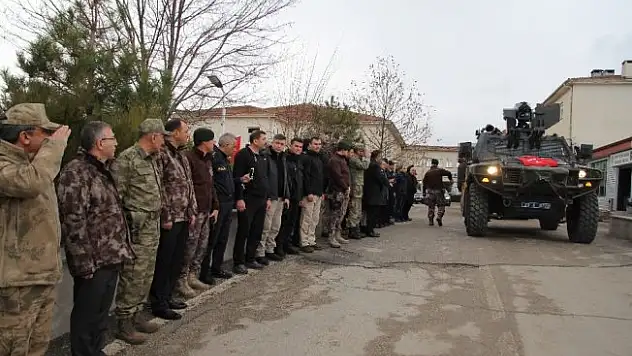 Elazığ'dan özel harekatçılar Afrin'e uğurlandı