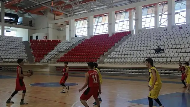 Erzincan basketbol grup müsabakalarına ev sahipliği yapıyor