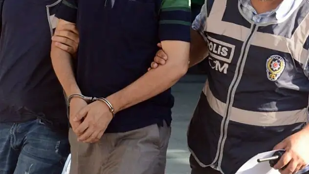 FETÖ operasyonda 8 asker, 2 polis gözaltına alındı