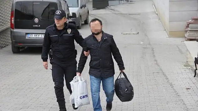 FETÖ'nün gaybubet evinde yakalanan öğretmen adliyeye sevk edildi