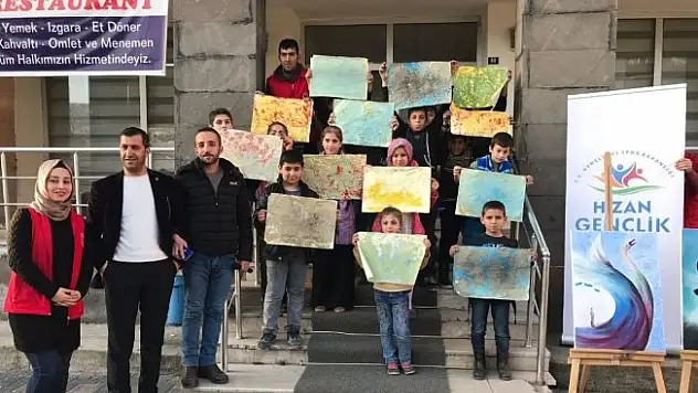 Hizanlı çocuklardan ebru sanatına büyük ilgi