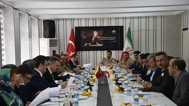 İran heyeti 84. Alt Güvenlik Komite Toplantısı İçin Ağrı'da