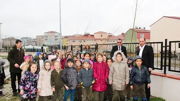İsmet İnönü İlkokulundan 'Her Sınıf Bir Fidan' kampanyası