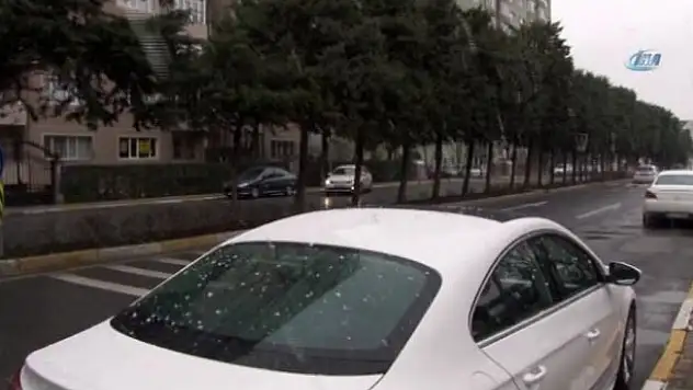 İstanbul'da 2 ilçede lapa lapa kar