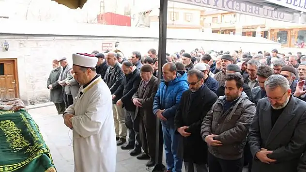 Karabekir Mahallesi Fadime Anasını kaybetti