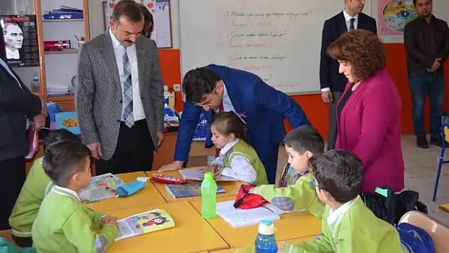 Kaymakam Çam, öğrencilerle bir araya geldi