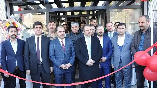 Kaymakam Yaşar'dan iş yeri açılışı