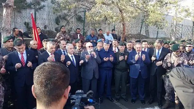 Kayseri PÖH'leri Afrin'e dularla yolcu etti