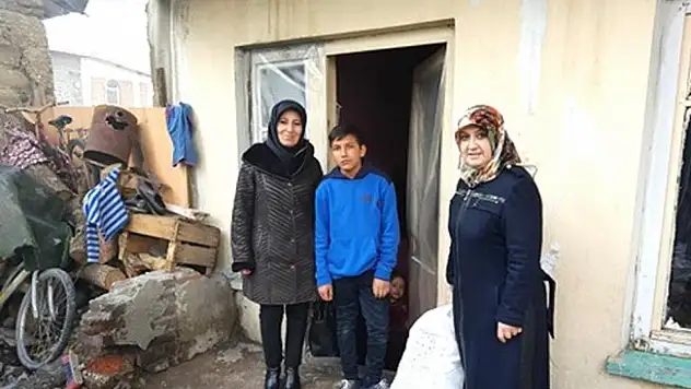 Kent Konseyi Kadın Meclisi ihtiyaç sahibi ailelerin yanında