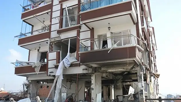 Kırıkkale'deki doğalgaz patlamasında sokak savaş alanına döndü