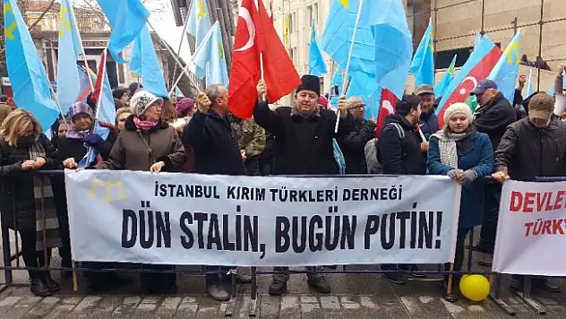 Kırım Tatar Türklerinden Rusya protestosu