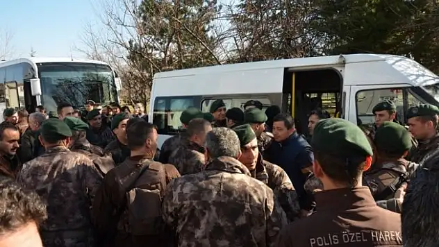 Konya'da özel harekat polisleri, Afrin'e uğurlandı