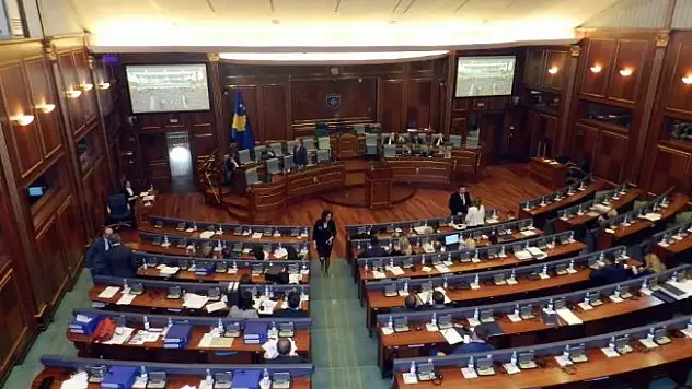 Kosova Meclisi Genel Kurulu başlamadan bitti