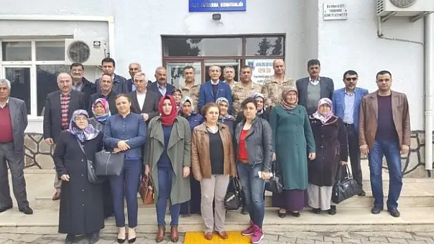 Mehmetçiğe kuru üzüm
