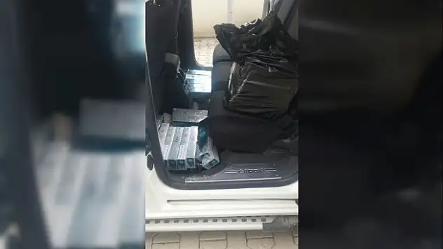 Muradiye'de 4 bin 200 paket kaçak sigara ele geçirildi