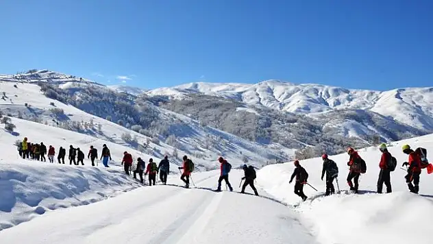 Muş'a gelen 142 dağcı eğitimlere başladı