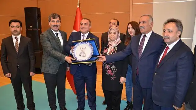 Muş'ta 'AK Parti Danışma Meclisi' toplantısı