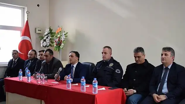 Mutki Kaymakamı muhtar ve vatandaşlarla bir araya geldi